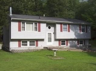 42 Rogers Rd, Hyde Park, NY 12538