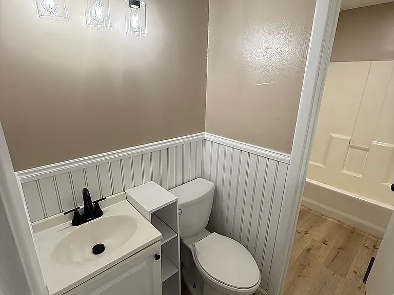 1458 Blaine Dr — Photo 9