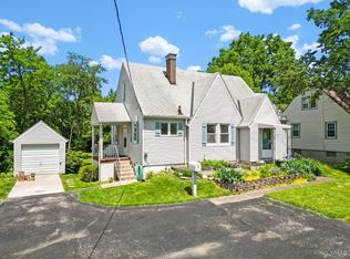 1532 W Galbraith Rd, Cincinnati, OH 45231