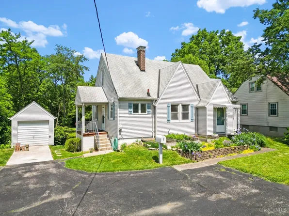 1532 W Galbraith Rd, Cincinnati, OH 45231