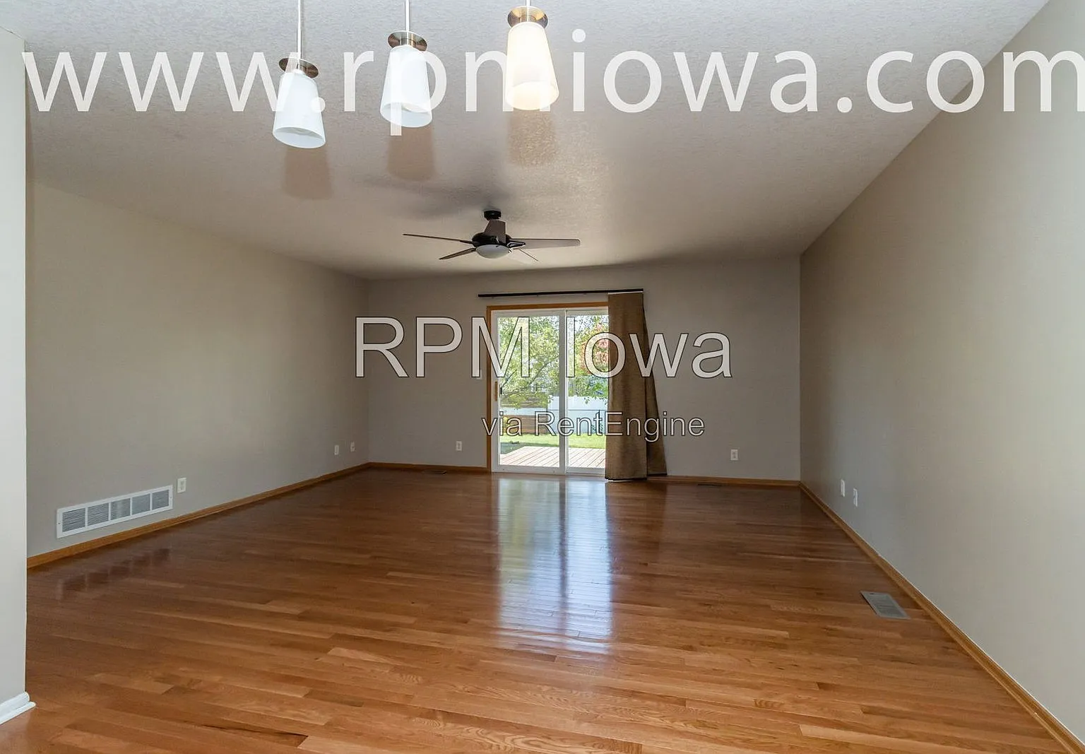 4 bed, 2.5 bath, 1536 sqft, $2,295 — Photo 4