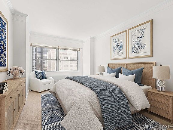 5th image of 58 W 58th St APT 14E