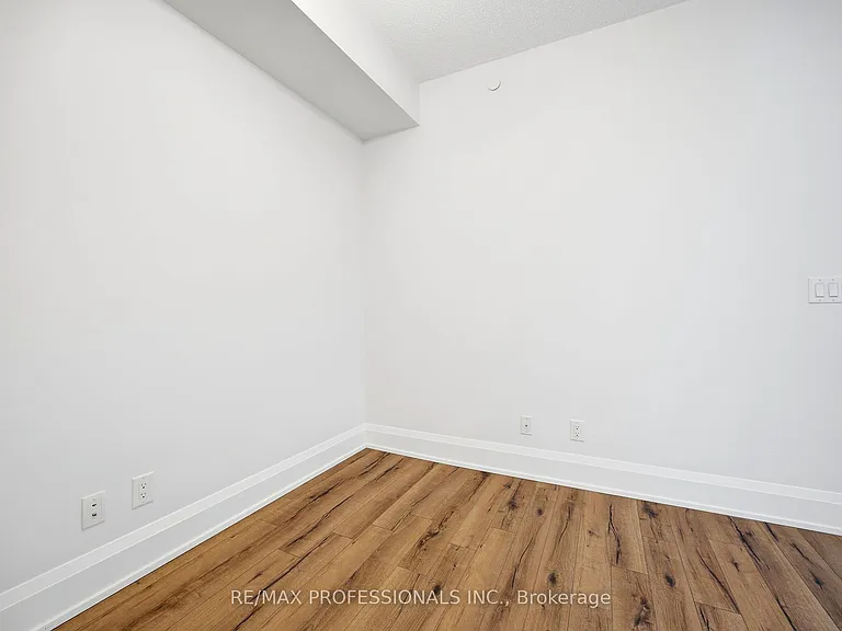 2 Old Mill Dr #612 — Photo 16