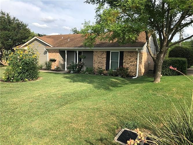 1st image of 10708 Panther Dr