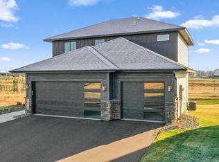 15781 Aquila Ave, Savage, MN 55378