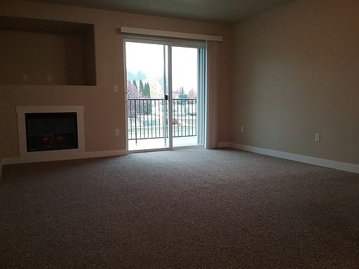 3rd image of 4022 N Player Dr APT 3A