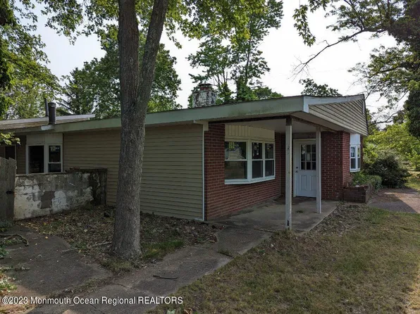 301 Navajo Trail, Browns Mills, NJ 08015