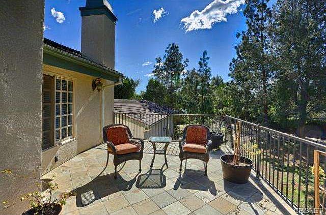 1st image of 10951 Owensmouth Ave