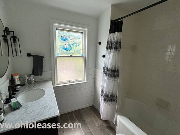 4th image of 1371 Churchill Rd