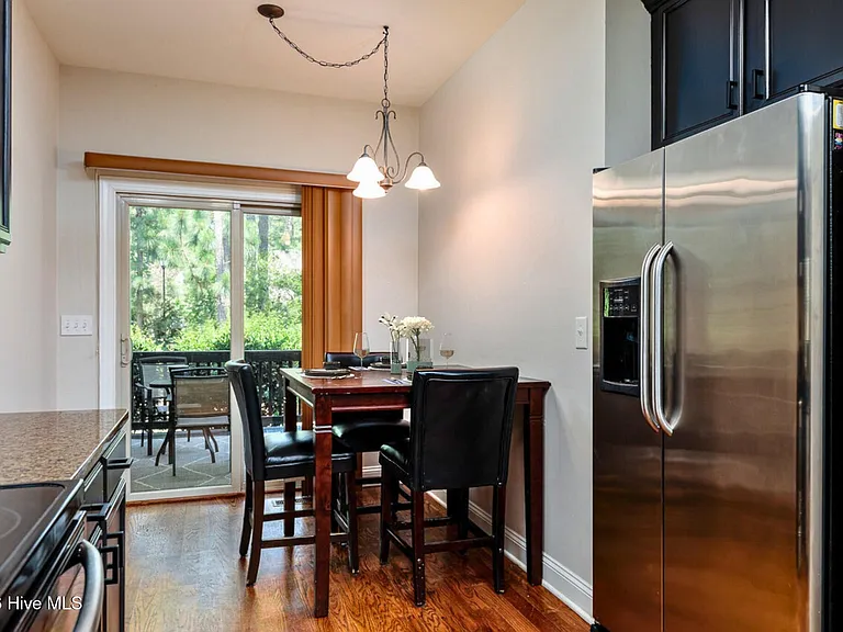22 Cypress Cir — Photo 5