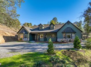 14375 Moss Dr, Redding, CA 96003