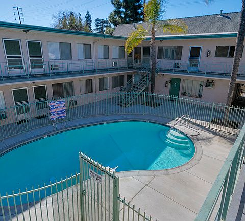 5th image of 3930 Rosemead Blvd
