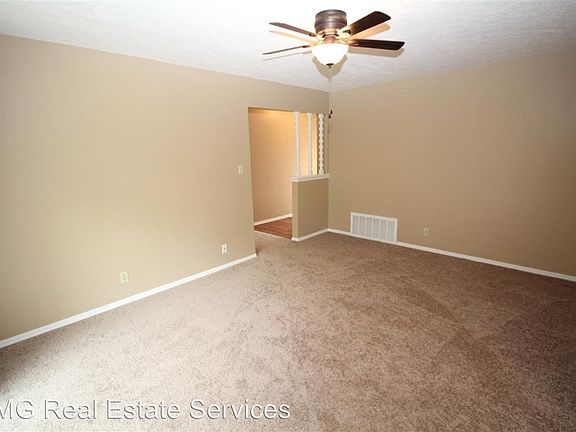 5th image of 1317 E Brooks St