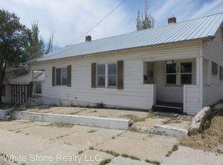 210 1st St, Rawlins, WY 82301