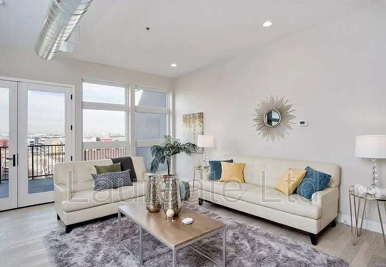 3198 Blake St #504 — Photo 8