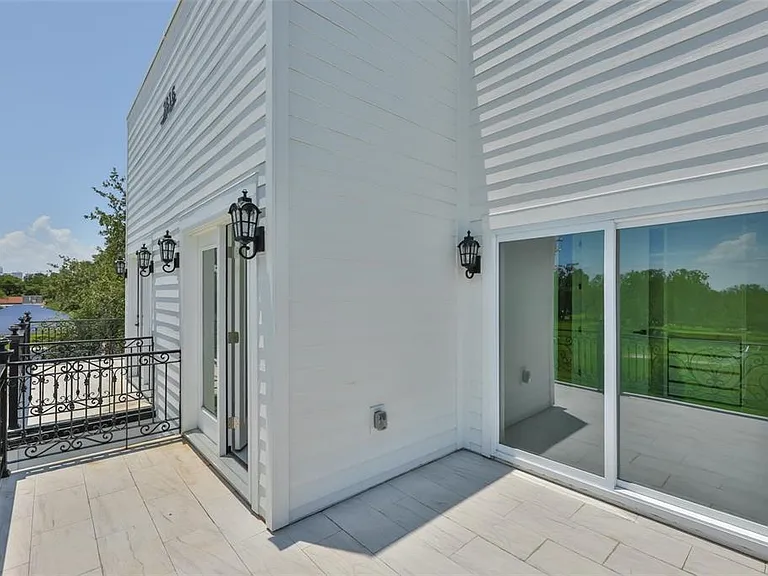 2816 Corrine St #2 — Photo 38