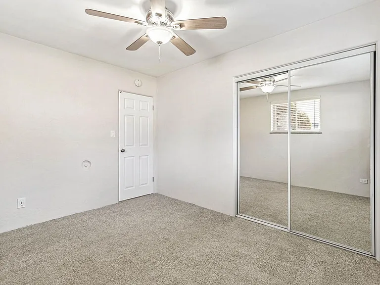 1116 W Lilley Ave — Photo 4