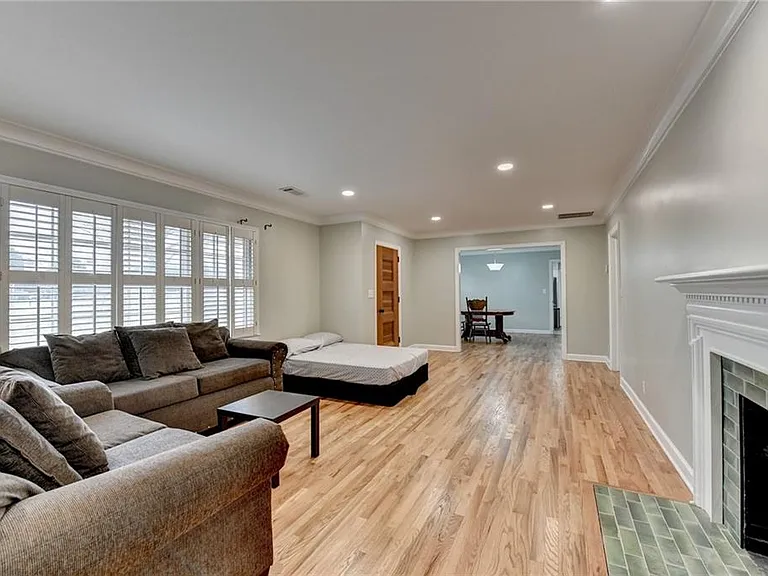 8 Highland Ln — Photo 8