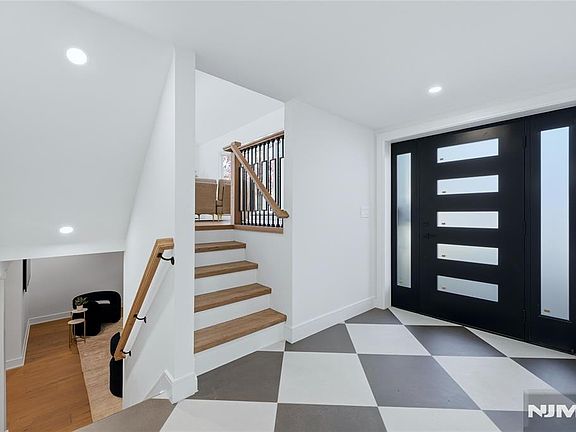 5th image of 339 Beechwood Road