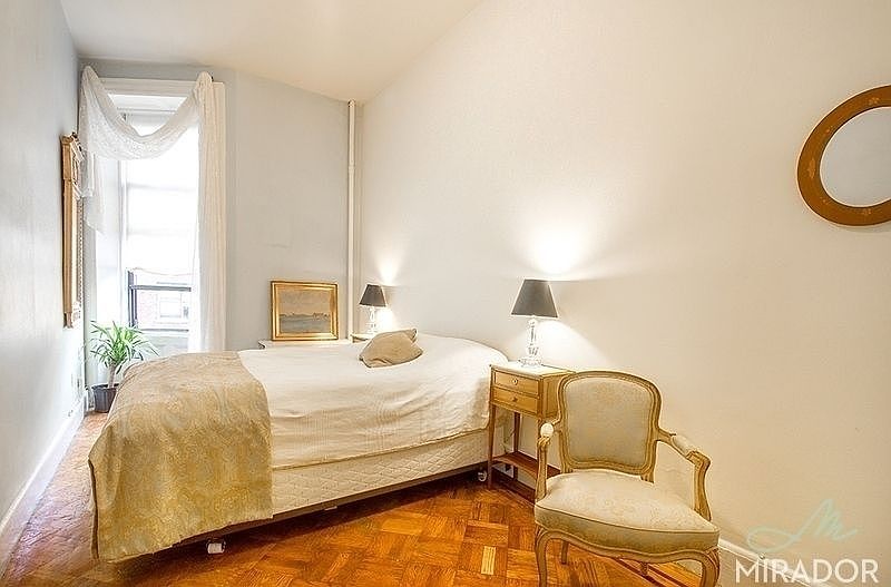 1st image of 340 W 88th St #4A
