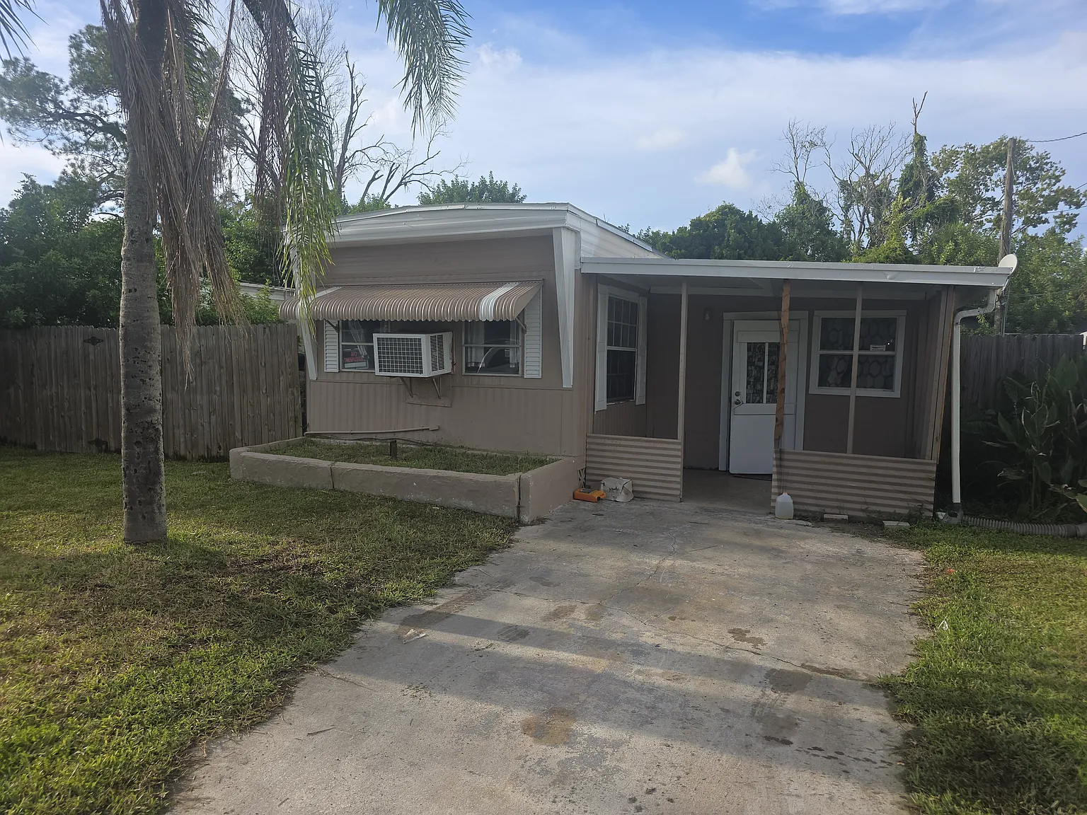 6515 Cathy Dr — Photo 1