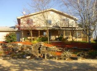 8275 Sunset Ct, Kewaskum, WI 53040