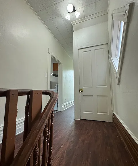 1044 Rosemont Ave — Photo 3