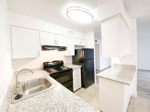 5700 Marconi Ave APT 110