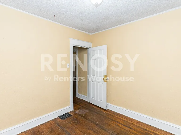 4038 Bellefontaine Ave — Photo 9