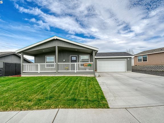 2nd image of 3027 SW Terrace Dr