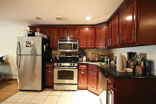 Rented by Hagstrom Management Inc | media 1