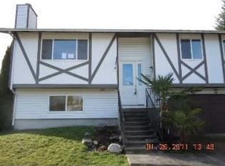 303 17th Avenue Ct, Milton, WA 98354