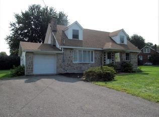 710 Daniels Rd, Nazareth, PA 18064
