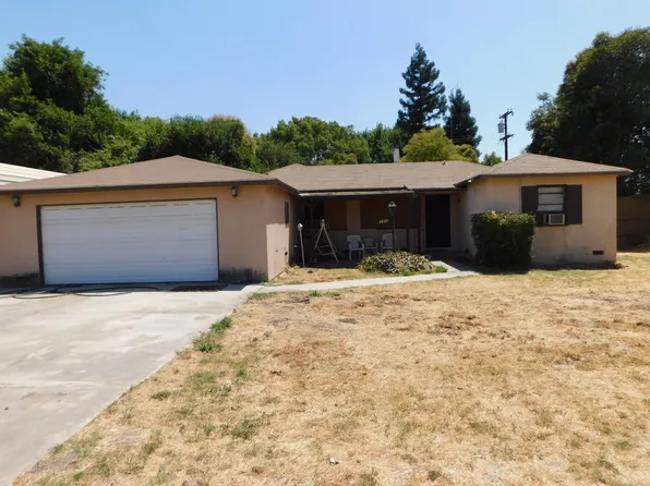 2427 E College Avenue, Visalia, CA 93292
