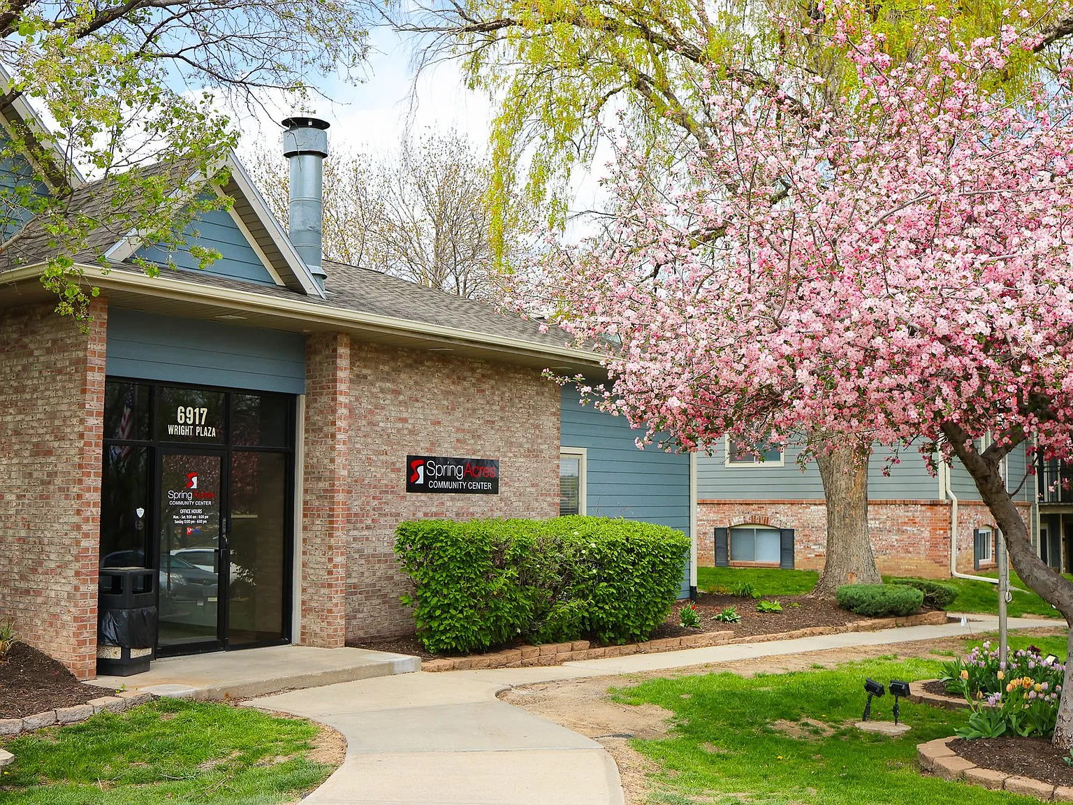Spring Acres Apartments — Photo 1