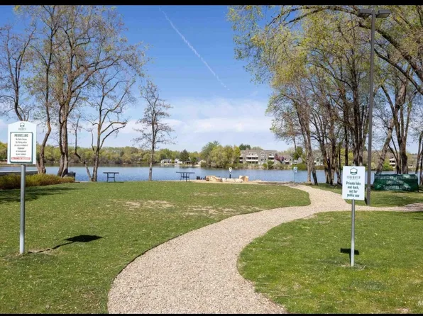 3311 N Lakeharbor Ln APT 206, Boise, ID 83703
