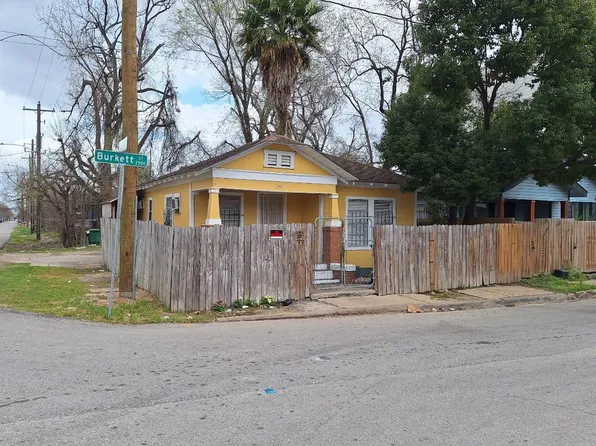 2901 Burkett St, Houston, TX 77004