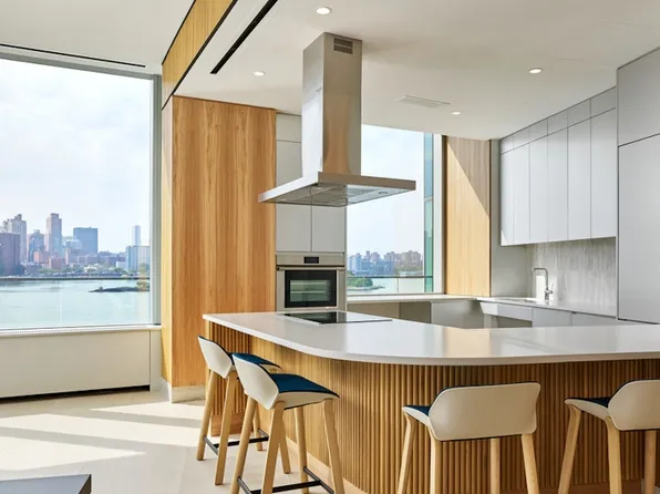 10 Halletts Point image 33 of 68