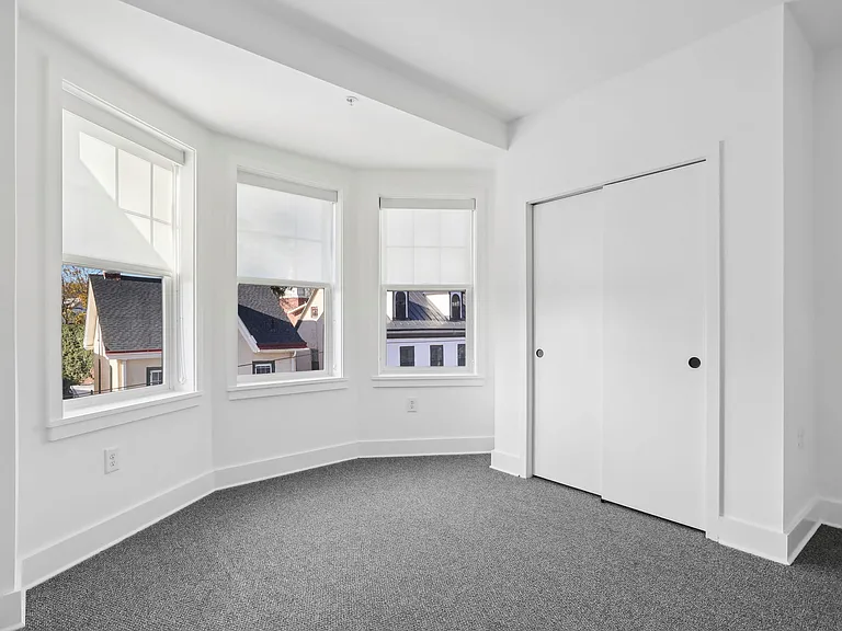 6365 Germantown Ave — Photo 5