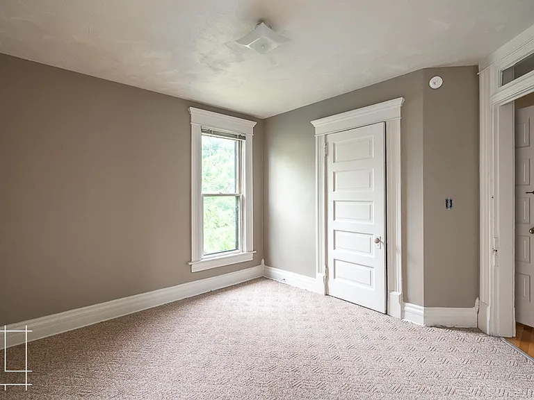 207 W Hubbard Ave — Photo 19