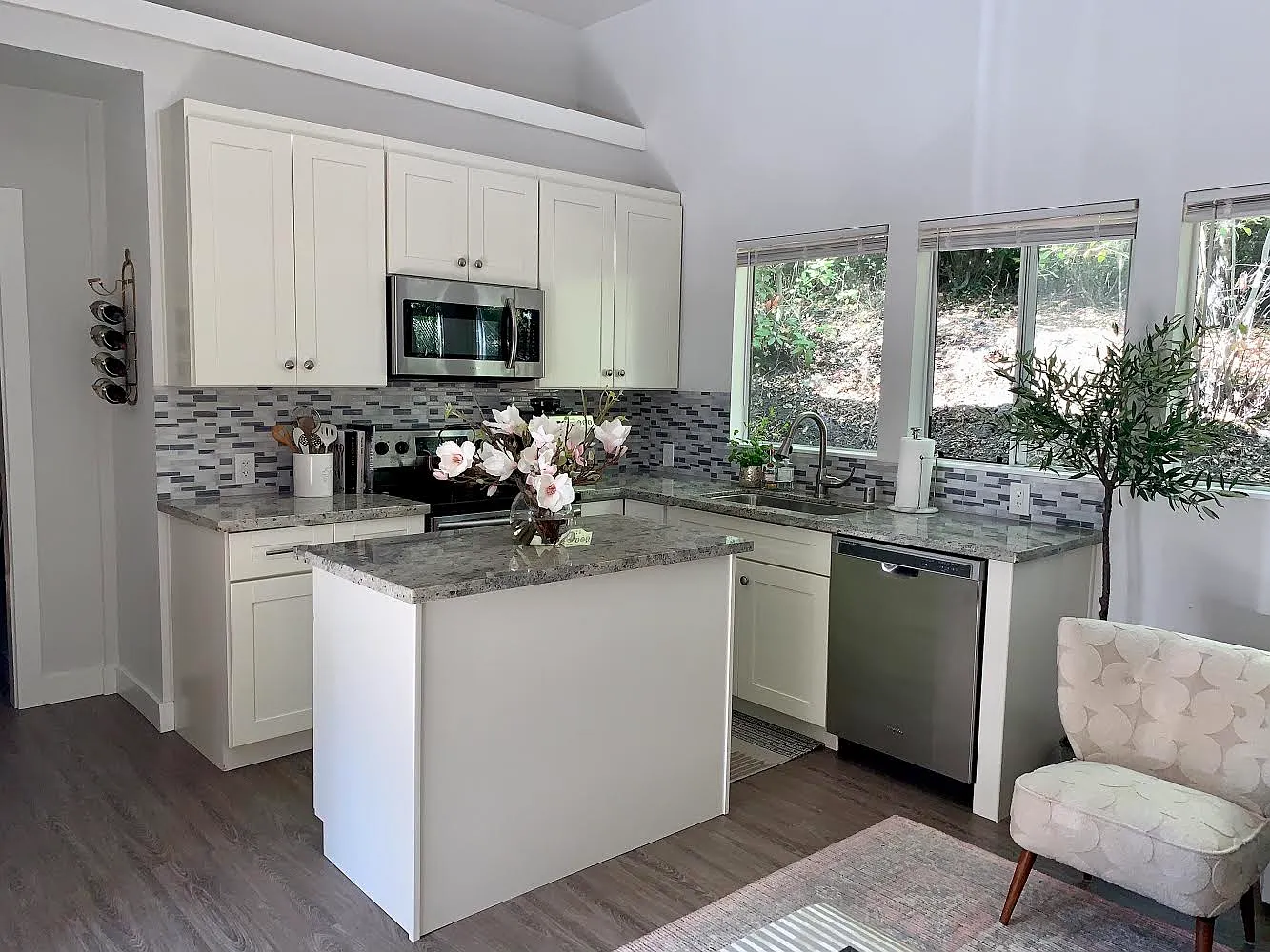 1 bed, 600 sqft, $2,500 — Photo 2