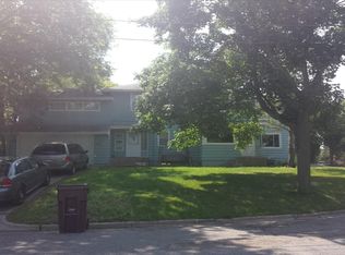 4410 Josephine Ln, Robbinsdale, MN 55422