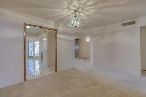 618 Meadow Green Ct SE — Photo 8