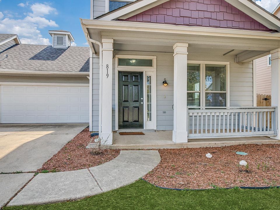 1st image of 819 Greene Way
