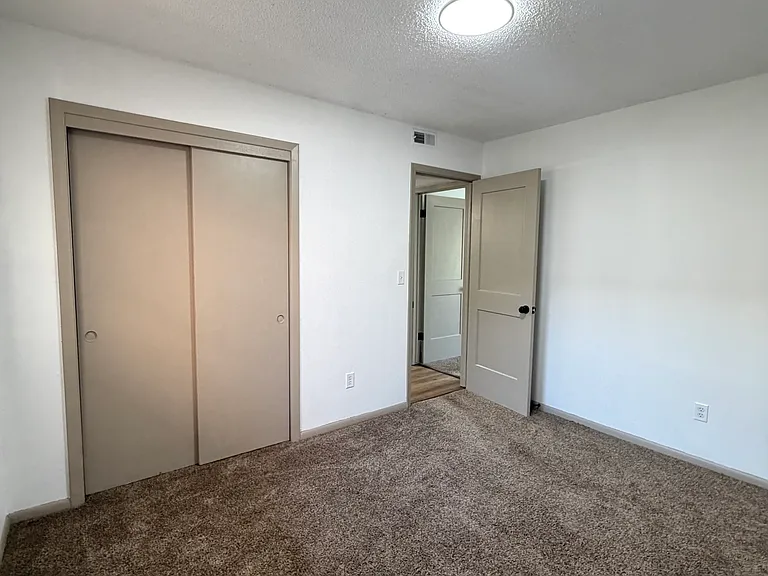 239 N Brunswick St #1 — Photo 10