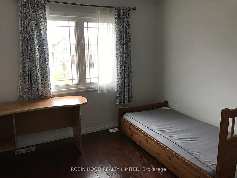 936 Banffshire Ct — Photo 8