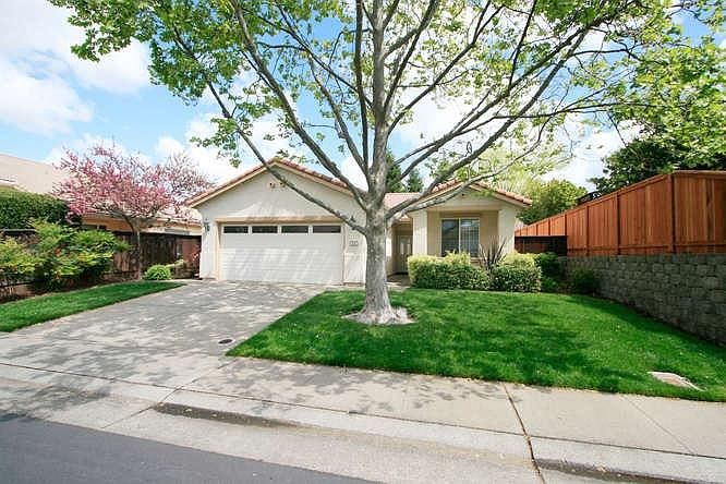 1st image of 3887 Coldwater Dr
