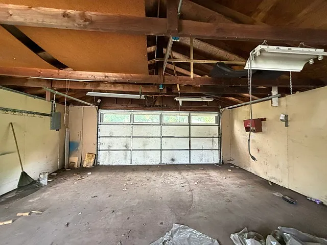1214 Queen St — Photo 20