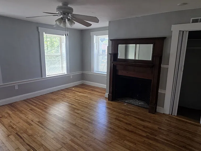 116 Boston St #2L — Photo 4