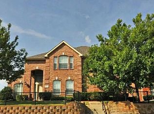 8915 Westmont Dr, Irving, TX 75063